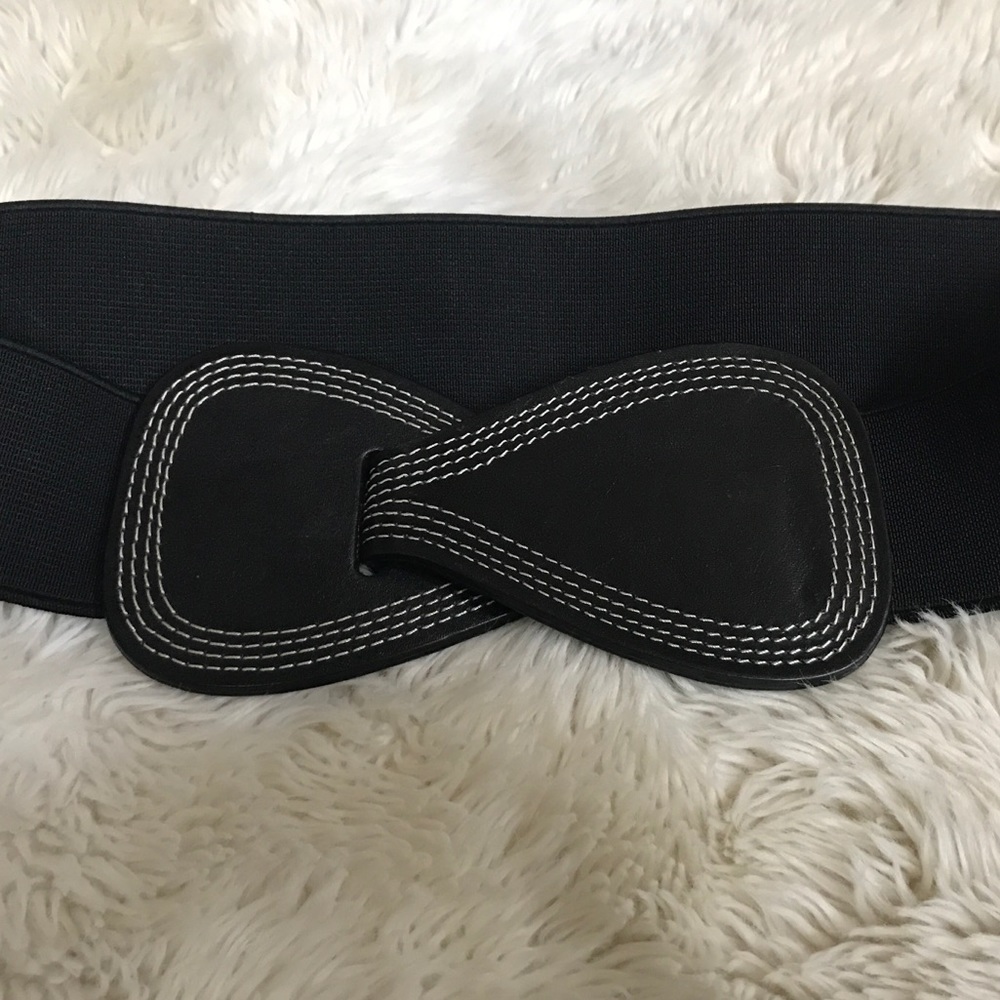 J. McLaughlin stretch belt - Picture 3 of 5